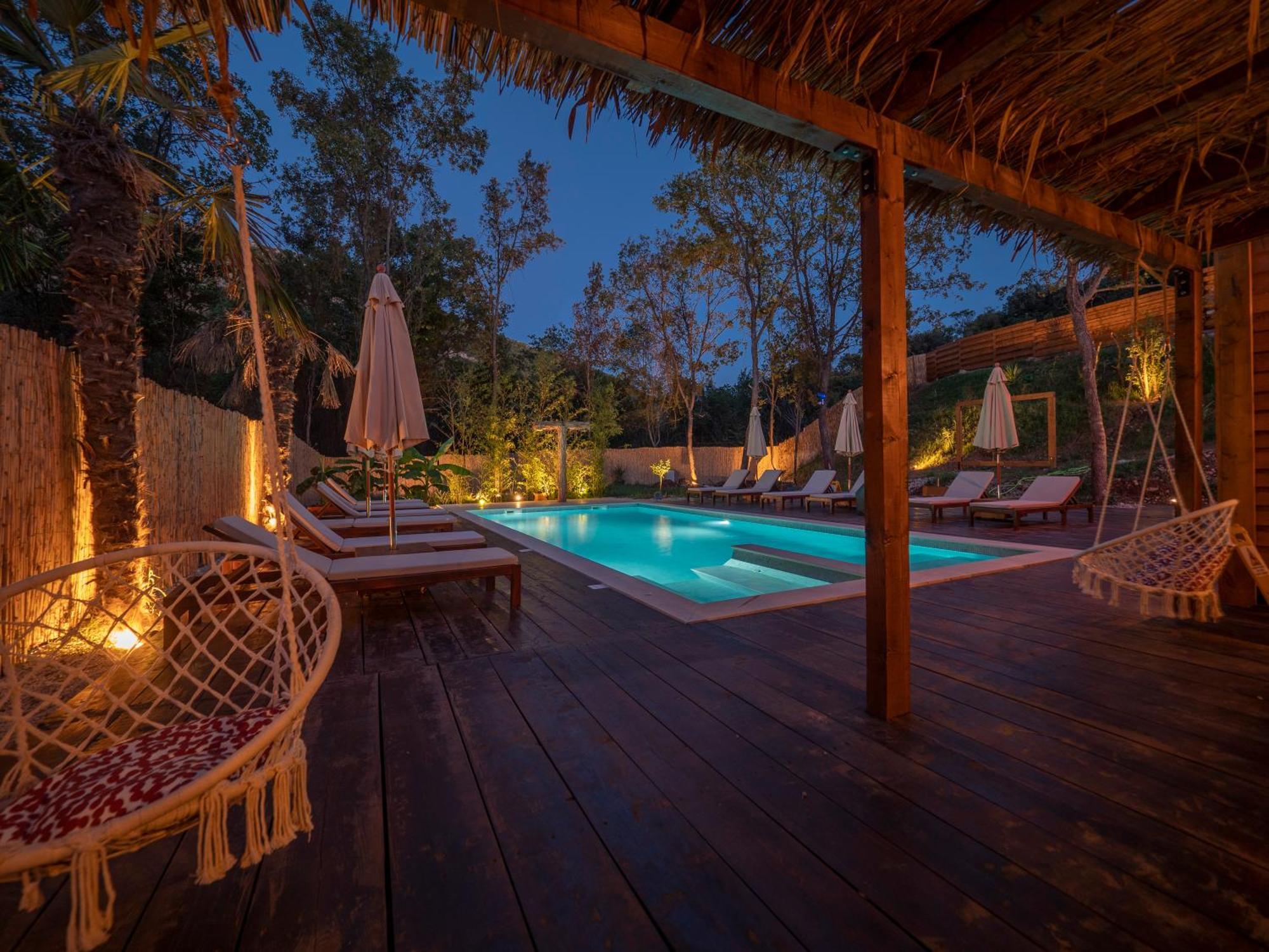 Sea Glamping Hotel Kotor Buitenkant foto